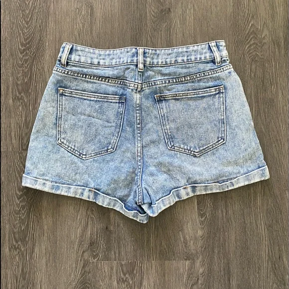 pacsun light wash mom shorts - Picture 2 of 4